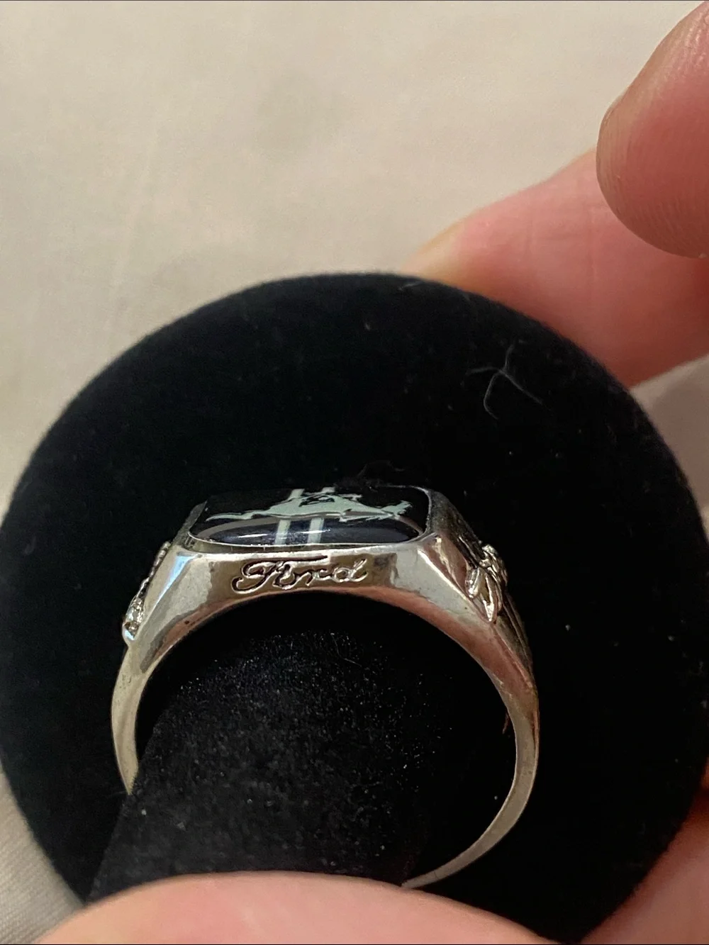 Men's Black Racing Mustang emblem Signet Ring. Size 13. Untamed American Spirit.